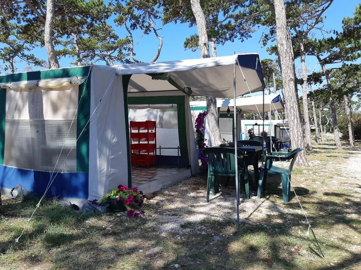 Hotel Camping Planik à Ražanac Village de vacances